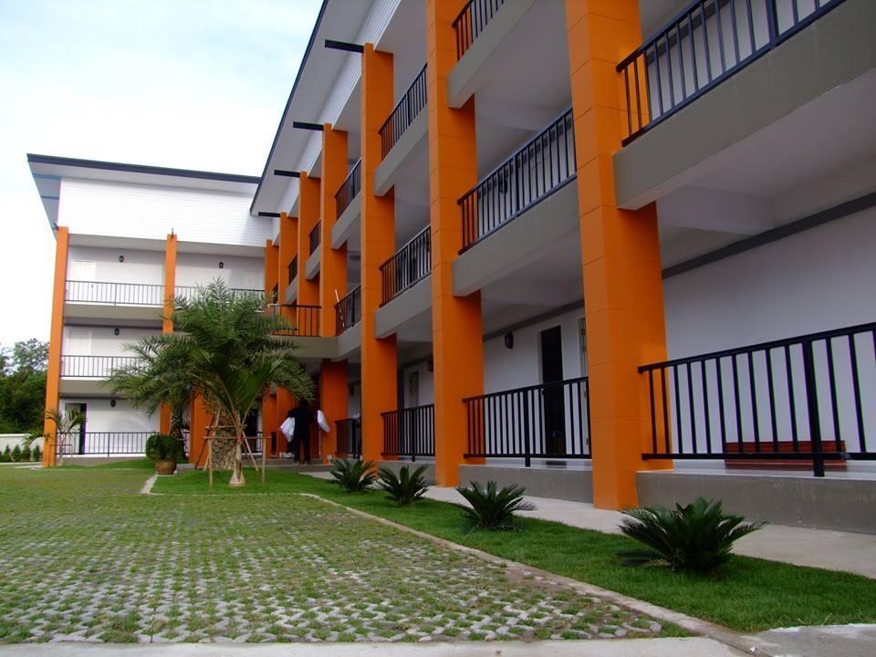 Granny House Hotel Nakhonratchasima Exterior photo
